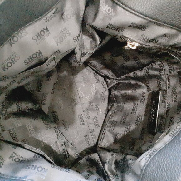 Gorgeous EUC MICHAEL Michael Kors Leather Shoulder Bag ❤️FINAL OFFER❤️ - Picture 10 of 16